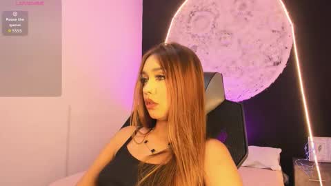 Alahia online show from 16, 10, 2025