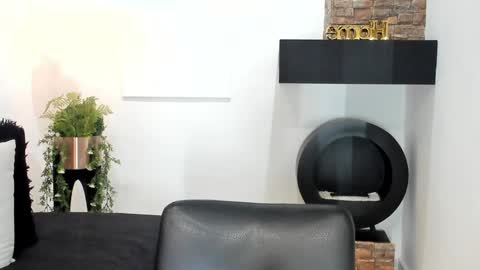     online show from 19, 1, 2025