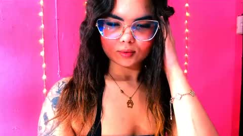 Snapshot of alaiia_rosse chatting on 29, 3, 2026 Alaiia online show from 29, 3, 2026
