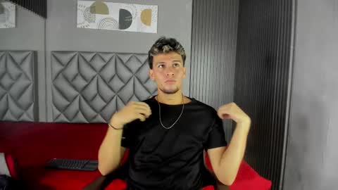 Snapshot of alan__smith chatting on 25, 11, 2025 alan__smith online show from 25, 11, 2025