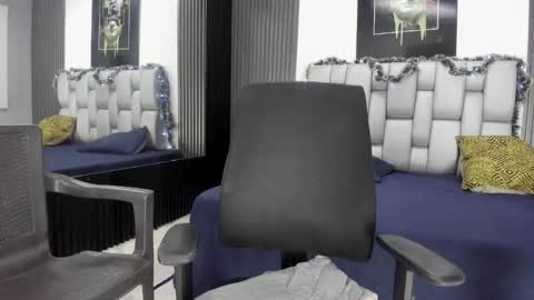 Snapshot of alan__smith chatting on 22, 12, 2025 alan__smith online show from 22, 12, 2025