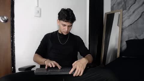 Snapshot of alan__smith chatting on 9, 1, 2026 alan__smith online show from 9, 1, 2026