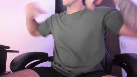 Snapshot of alan_muscle chatting on 6, 12, 2024 Alan online show from 6, 12, 2024