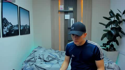 Alan  Kevin can we reach 100 thumbs up please guys  online show from 17, 2, 2026