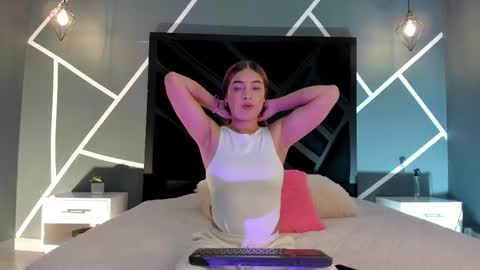 Snapshot of alana_cox_ chatting on 14, 10, 2025 ALANA COX online show from 14, 10, 2025