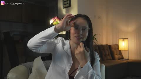 Alana Gasparini online show from 21, 11, 2025