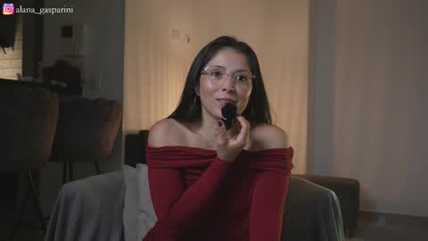 Snapshot of alana_gasparani chatting on 9, 3, 2026 Alana Gasparini online show from 9, 3, 2026