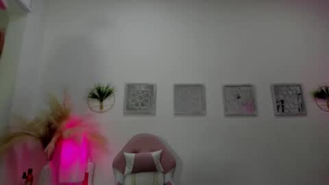 Alana  online show from 14, 12, 2024