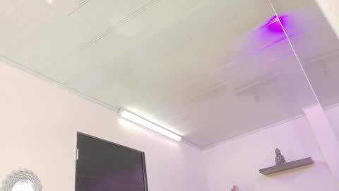 Snapshot of alana_madison chatting on 26, 10, 2025 Maeve online show from 26, 10, 2025