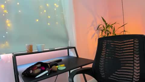 Alana online show from 3, 10, 2025