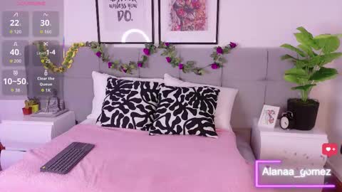 Alanaa  online show from 13, 9, 2025