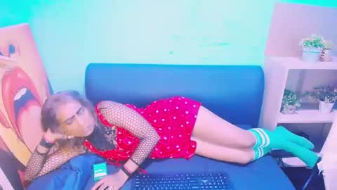 Snapshot of alanadelray chatting on 5, 12, 2024 alanadelray online show from 5, 12, 2024