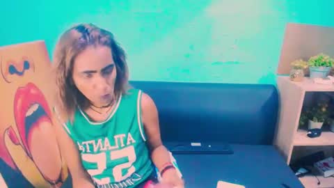 Snapshot of alanadelray chatting on 11, 1, 2025 alanadelray online show from 11, 1, 2025