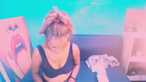 Snapshot of alanadelray chatting on 6, 2, 2025 alanadelray online show from 6, 2, 2025