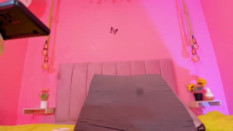 Snapshot of alanarosee___ chatting on 25, 10, 2025 Alanaa Rosee online show from 25, 10, 2025