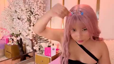     online show from 19, 10, 2025