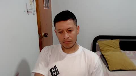 Snapshot of alann_snow chatting on 7, 2, 2025 Alann online show from 7, 2, 2025
