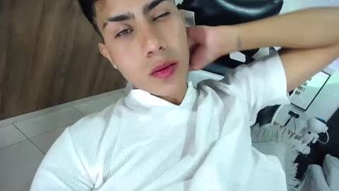 alannaughty_ online show from 29, 10, 2025