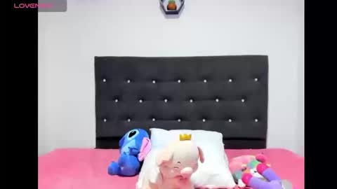 Snapshot of alba_grey chatting on 18, 3, 2026 alba online show from 18, 3, 2026