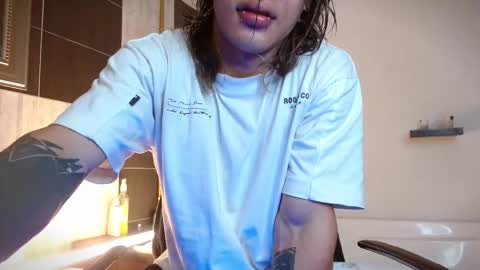 Snapshot of albertbernal69 chatting on 19, 12, 2025 Albert online show from 19, 12, 2025