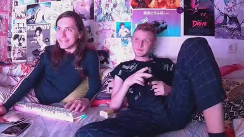 Albert You can ------------ support me at  online show from 19, 10, 2025