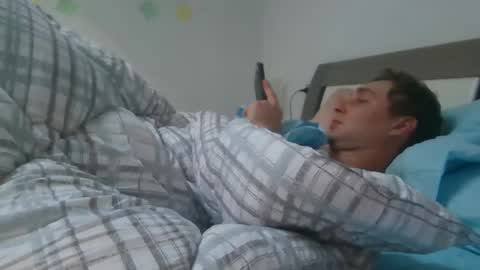 Snapshot of aledewalt chatting on 21, 1, 2025 call me on skp alexdewalt online show from 21, 1, 2025