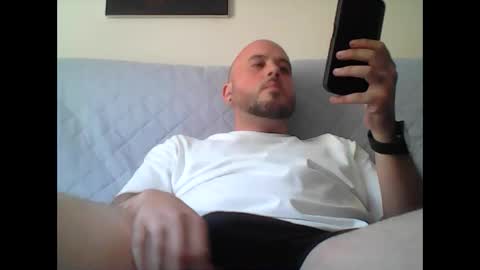 Snapshot of aleeexxxx4u chatting on 16, 9, 2025 aleeexxxx4u online show from 16, 9, 2025