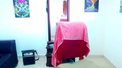 Snapshot of aleja2530 chatting on 29, 10, 2025 aleja online show from 29, 10, 2025