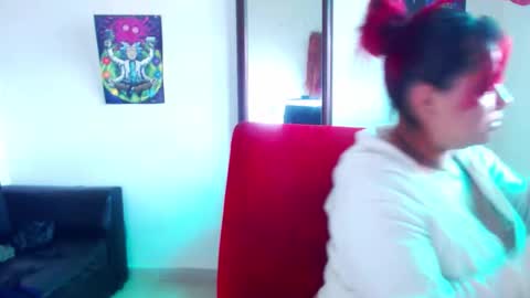 Snapshot of aleja2530 chatting on 17, 11, 2025 aleja online show from 17, 11, 2025