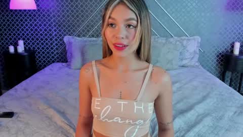 aleja_bloom online show from 2, 10, 2025