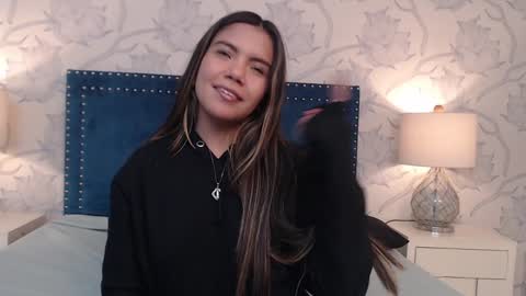  1 online show from 25, 1, 2025