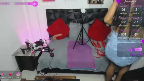 aleja_vilarreal online show from 10, 9, 2025