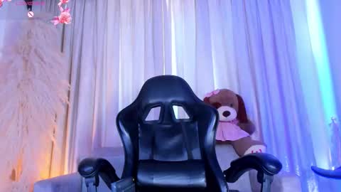 Snapshot of alejagarcia_ chatting on 16, 3, 2026 CUTE ALEJA online show from 16, 3, 2026