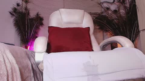Snapshot of alejalatinhot chatting on 7, 2, 2025 Alejandra online show from 7, 2, 2025