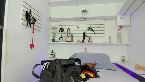 Snapshot of alejandra_dunn chatting on 5, 11, 2025 Alejandra online show from 5, 11, 2025