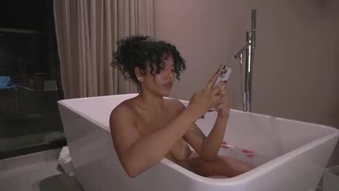 O.F alejandra h1998 stream 300 pm - 1100 pm online show from 21, 12, 2024