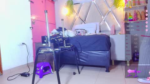 Snapshot of alejandra_martinss chatting on 25, 10, 2025 alejandra martins online show from 25, 10, 2025