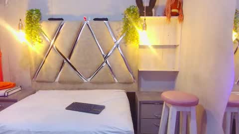 Snapshot of alejandra_martinss chatting on 30, 10, 2025 alejandra martins online show from 30, 10, 2025