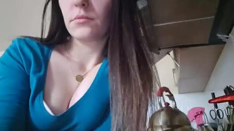 alejandradelaney online show from 14, 2, 2025