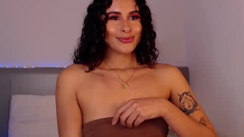 Danna Ray online show from 8, 11, 2025