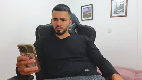 alejandroo_7 online show from 27, 2, 2025