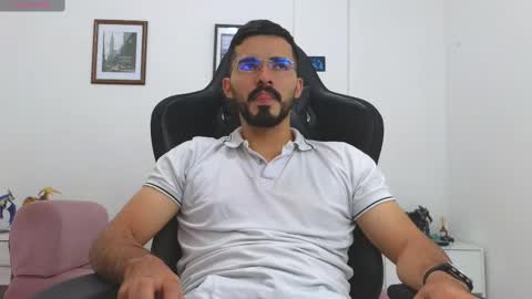 alejandroo_7 online show from 23, 10, 2025