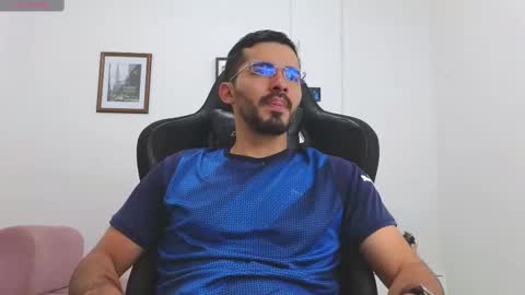 alejandroo_7 online show from 30, 10, 2025