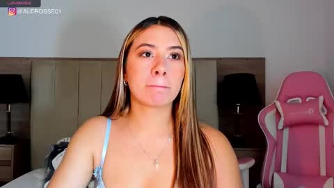 alejandra independent models online show from 4, 3, 2025