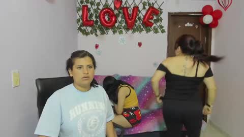 Snapshot of alejita_smithh chatting on 4, 3, 2025 zoe and Kataleya online show from 4, 3, 2025