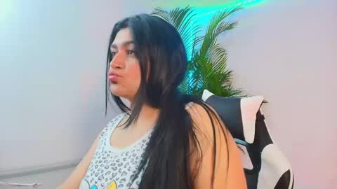 Snapshot of alejitasweet1 chatting on 4, 10, 2025 aleja online show from 4, 10, 2025