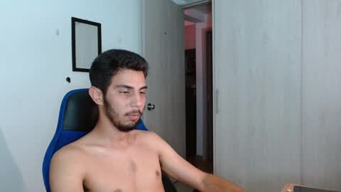 Snapshot of alejo_hot23 chatting on 8, 10, 2025 David online show from 8, 10, 2025