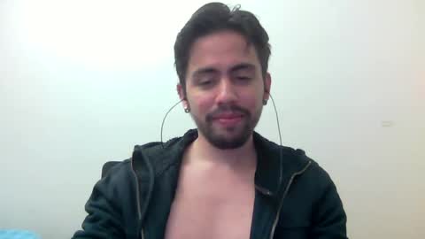 alejo_shy online show from 17, 2, 2025