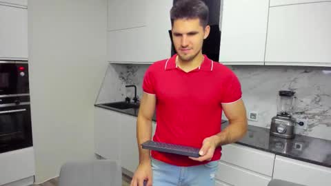 aleks_brown online show from 14, 10, 2025