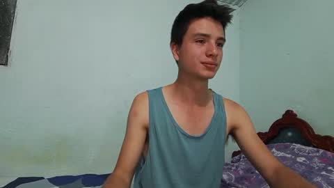 Snapshot of aleo_011 chatting on 12, 1, 2025 Alejandro online show from 12, 1, 2025